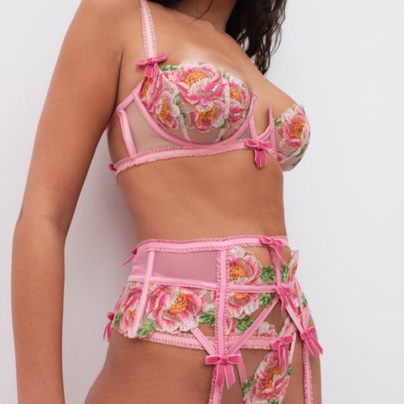 For love & lemons Needle Point Roses underwire bra - Picture 2 of 5